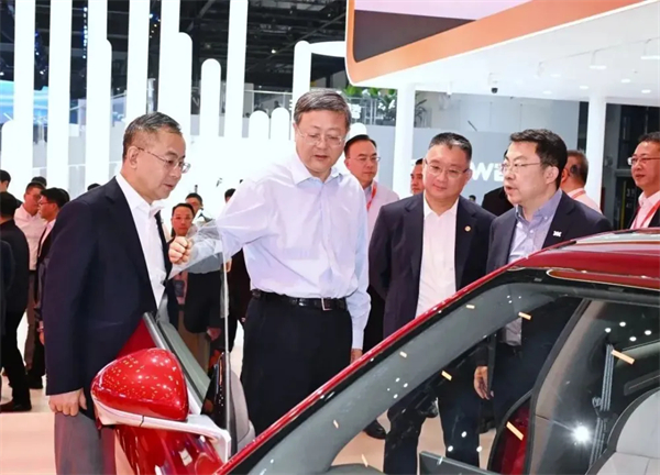 党代会系列报道（四）丨以高质量党建引领高质量发展，加快建成世界一流汽车集团