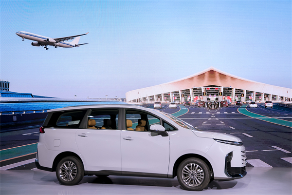大空间、更省钱、长续航，“国民家用MPV”上汽大通G50混动MPV开启预售，满足家庭用车、旅游出行等全需求！
