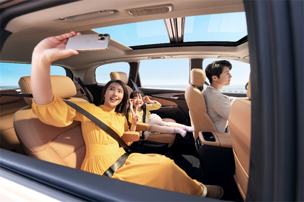 全球唯一10万级混动MPV——上汽大通 G50 混动上市，售价13.98万起