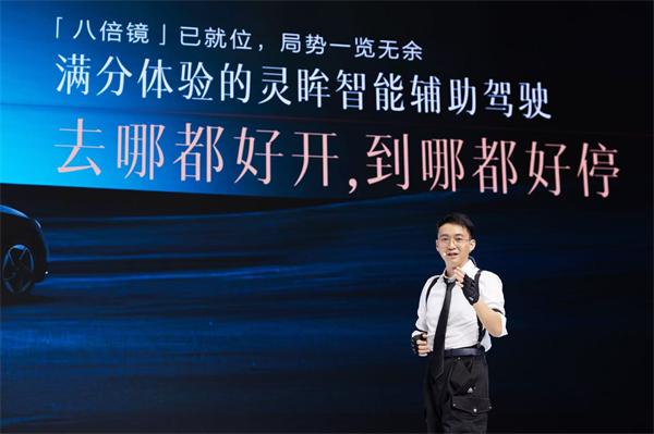 10.98万元起！五菱星光2025款开启预售，携手《和平精英》打造年轻人的智能实战利器！